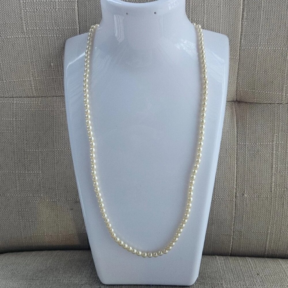 Vintage Monet Necklace Faux Pearl Fashion Jewelry Gold Tone Necklace